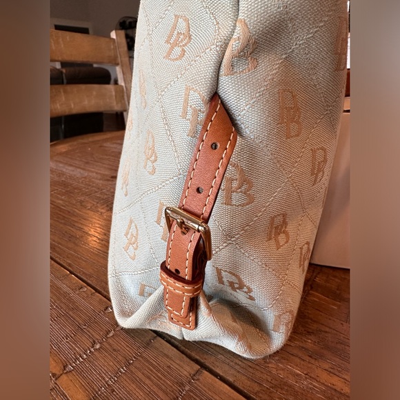 DOONEY & BOURKE Shoudler Bag - Picture 7 of 15